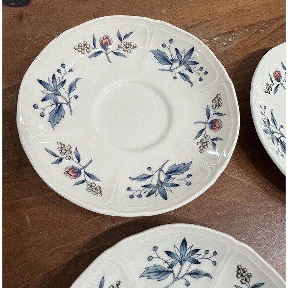 Wedgwood Williamsburg Potpourri 5 Piece Tea/Coffee Saucer Plate - Picture 2 of 12